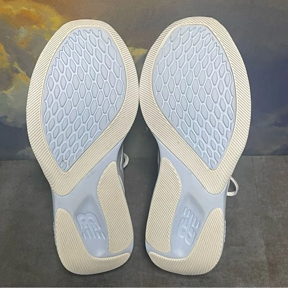 New Balance Dynasoft Pesu V1 Women's Wide Sneakers White Size 8.5D